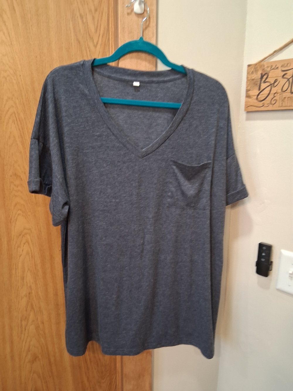 Relaxed V-Neck Short Sleeve Pocket Tee - Heather Blue